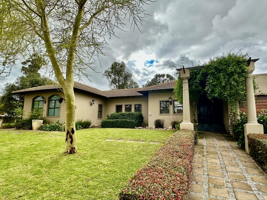 4 Bedroom Property for Sale in Klein Zevenwacht Western Cape